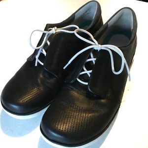 Clark’s Unstructured Black Leather Sneaker 11